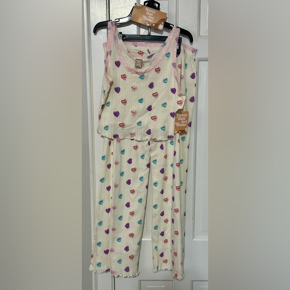 Valentines Day sweetheart pajamas size small